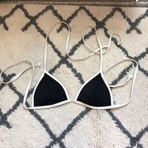 Victoria’s Secret Triangle Top Black & White